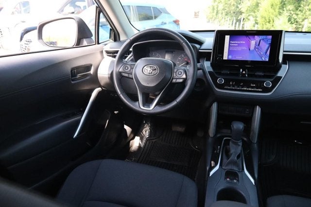 2025 Toyota Corolla Cross LE