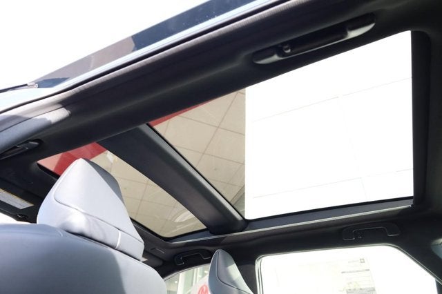 2025 Toyota Crown Signia Limited