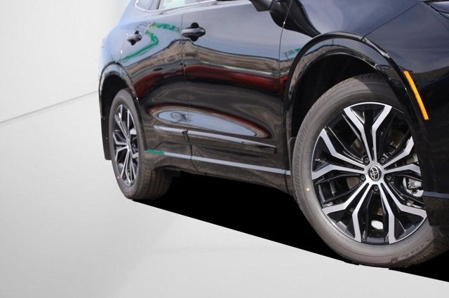 2026 Toyota Crown Signia XLE