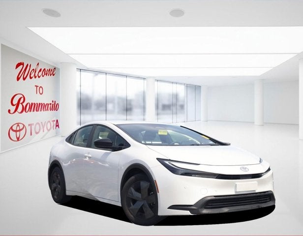 2025 Toyota Prius LE