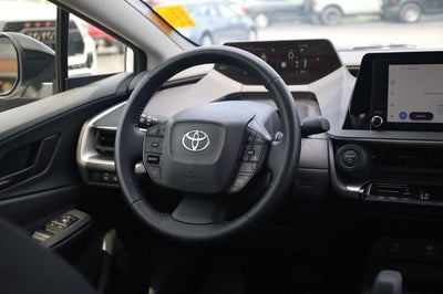 2025 Toyota Prius LE