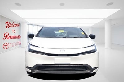 2025 Toyota Prius LE