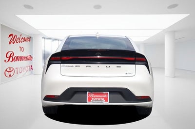 2025 Toyota Prius LE