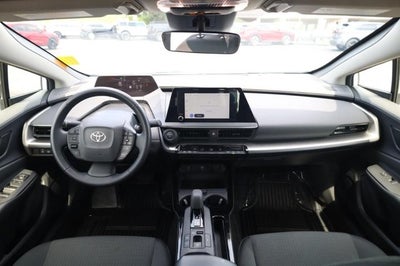 2025 Toyota Prius LE