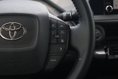 2025 Toyota Prius LE