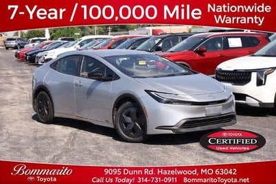 2025 Toyota Prius LE