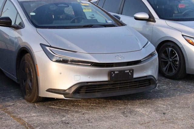 2025 Toyota Prius LE