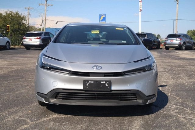 2025 Toyota Prius LE