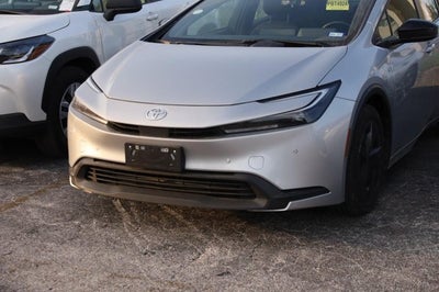 2025 Toyota Prius LE