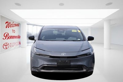 2025 Toyota Prius LE