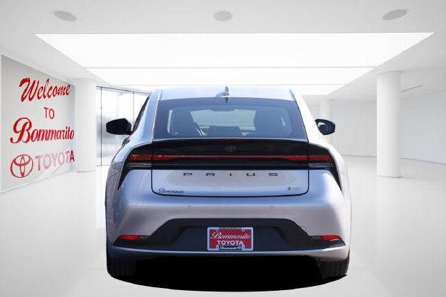2025 Toyota Prius LE