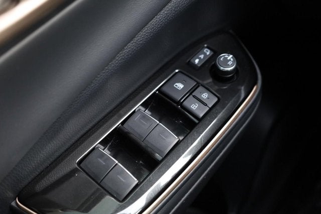 2025 Toyota Crown Platinum