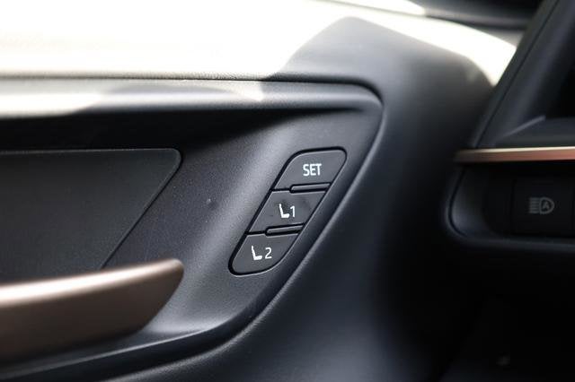 2025 Toyota Crown Platinum