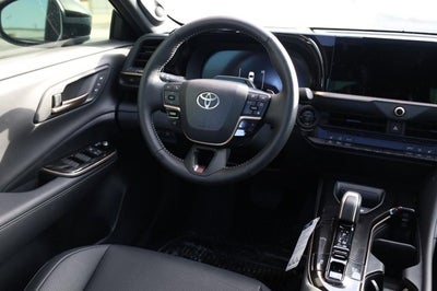 2025 Toyota Crown Platinum