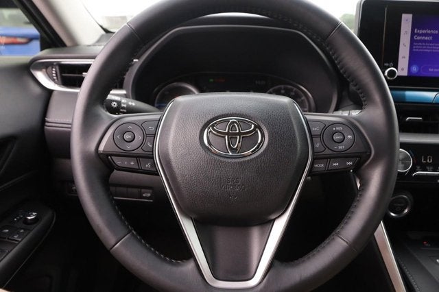 2023 Toyota Venza LE