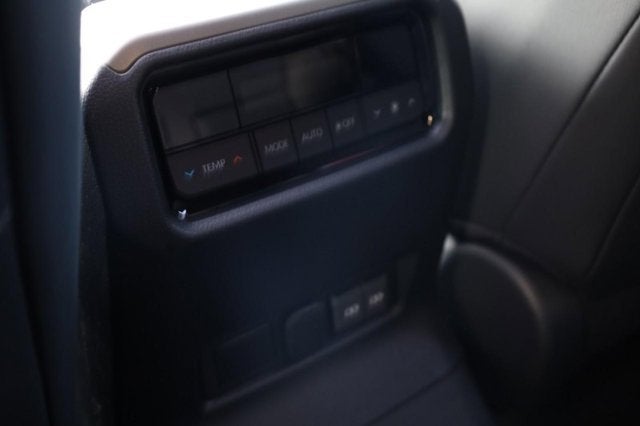 2026 Toyota Land Cruiser 4WD (Natl)