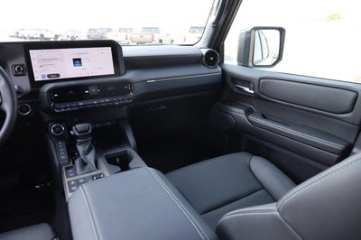 2026 Toyota Land Cruiser 4WD (Natl)