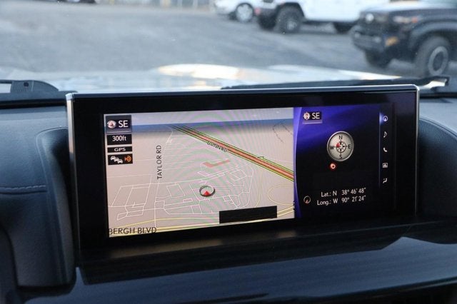 2021 Lexus LX LX 570