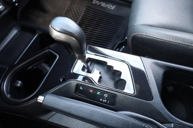 2017 Toyota RAV4 Hybrid SE