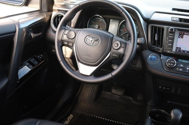 2017 Toyota RAV4 Hybrid SE