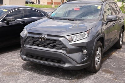 2020 Toyota RAV4 XLE