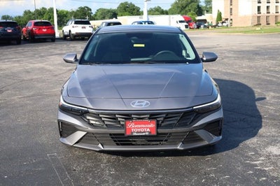 2025 Hyundai Elantra SE