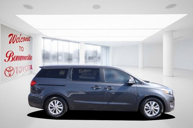 2017 Kia Sedona LX