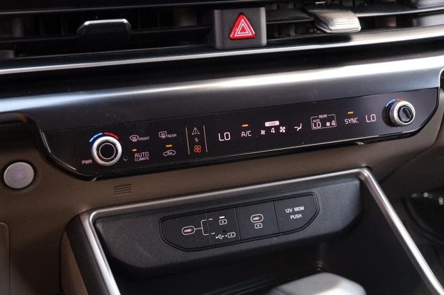 2025 Kia Carnival LXS