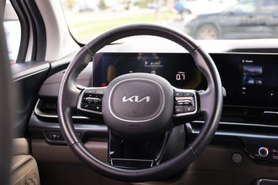 2025 Kia Carnival LXS