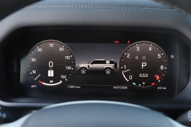 2024 Land Rover Defender SE