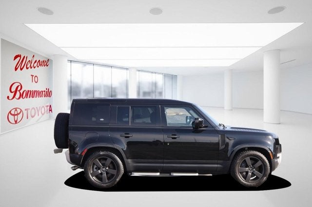 2024 Land Rover Defender SE