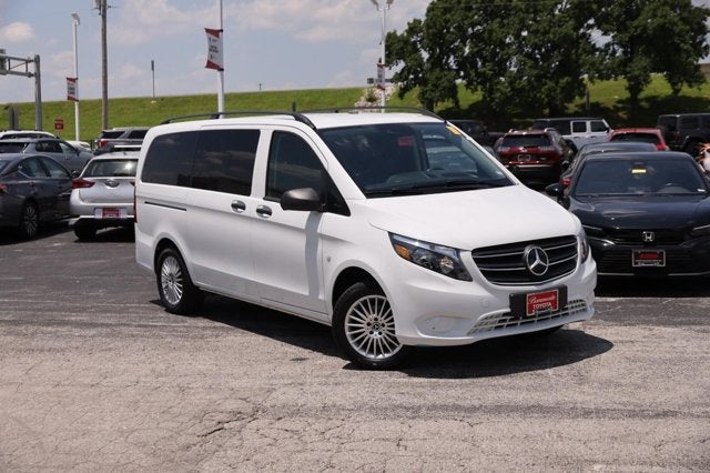 2023 Mercedes-Benz Metris Passenger Van Standard Roof 126" Wheelbase