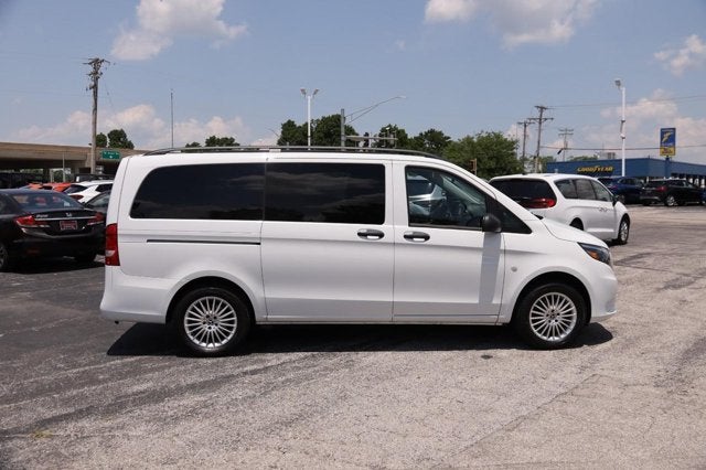 2023 Mercedes-Benz Metris Passenger Van Standard Roof 126" Wheelbase