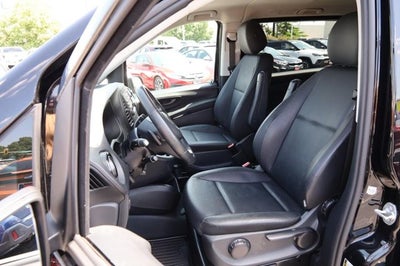 2023 Mercedes-Benz Metris Passenger Van Standard Roof 126" Wheelbase