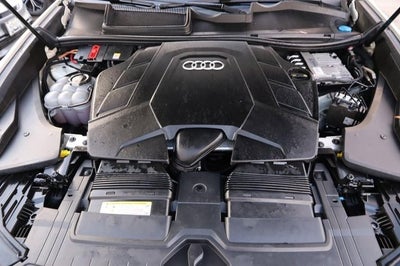 2019 Audi Q8 Premium Plus