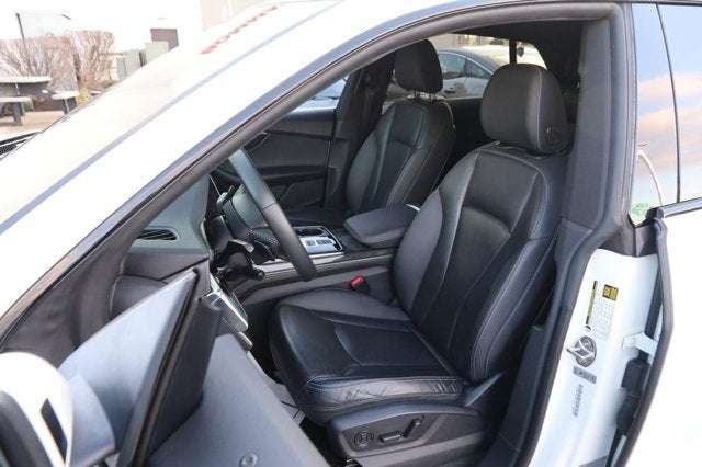 2019 Audi Q8 Premium Plus