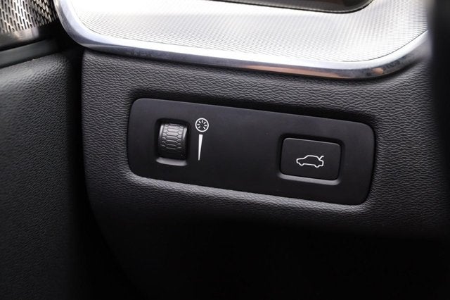 2021 Volvo XC60 R-Design