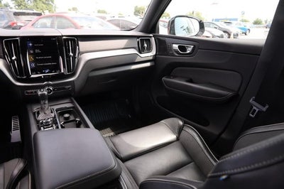 2021 Volvo XC60 R-Design
