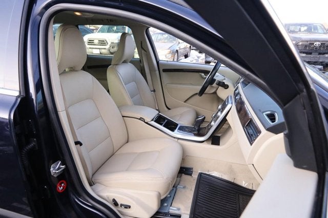 2016 Volvo XC70 T5 Premier