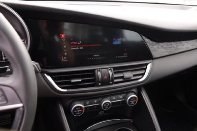 2019 Alfa Romeo Giulia Base