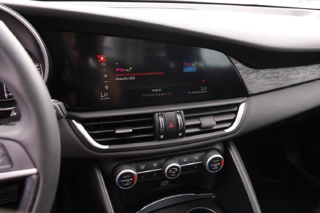 2019 Alfa Romeo Giulia Base