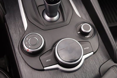 2019 Alfa Romeo Giulia Base
