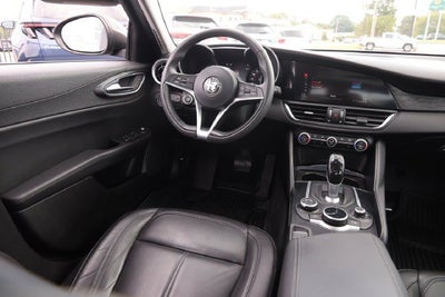 2019 Alfa Romeo Giulia Base