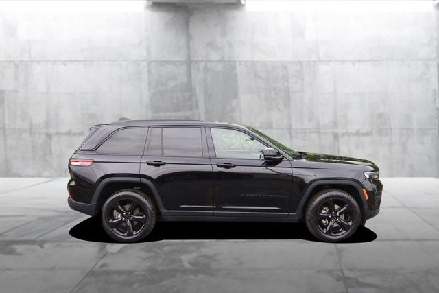2023 Jeep Grand Cherokee Altitude X