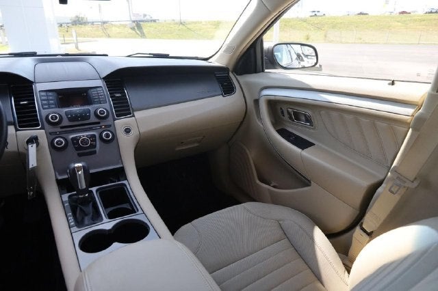 2018 Ford Taurus SE