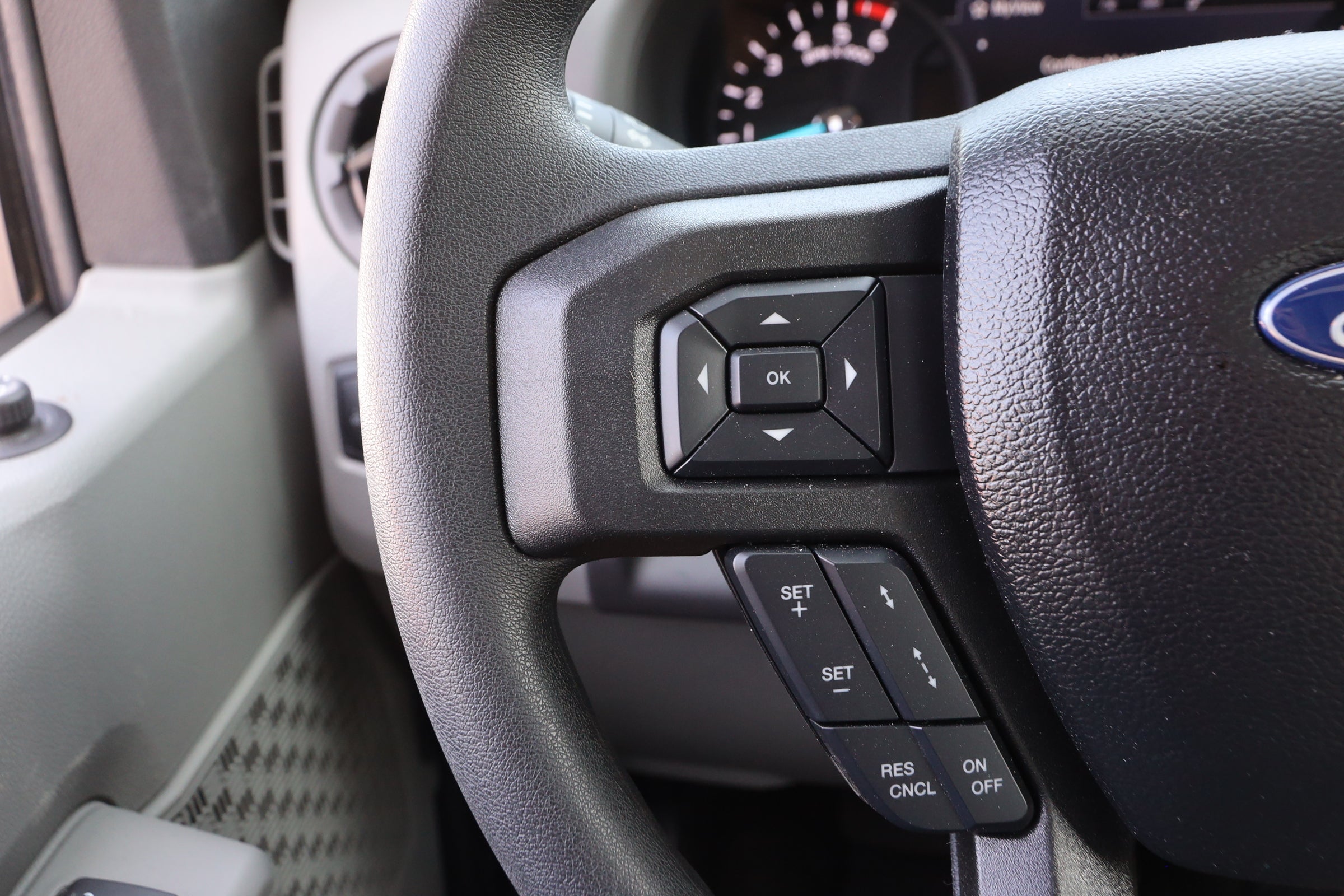 2024 Ford Econoline Cutaway E-350 SRW