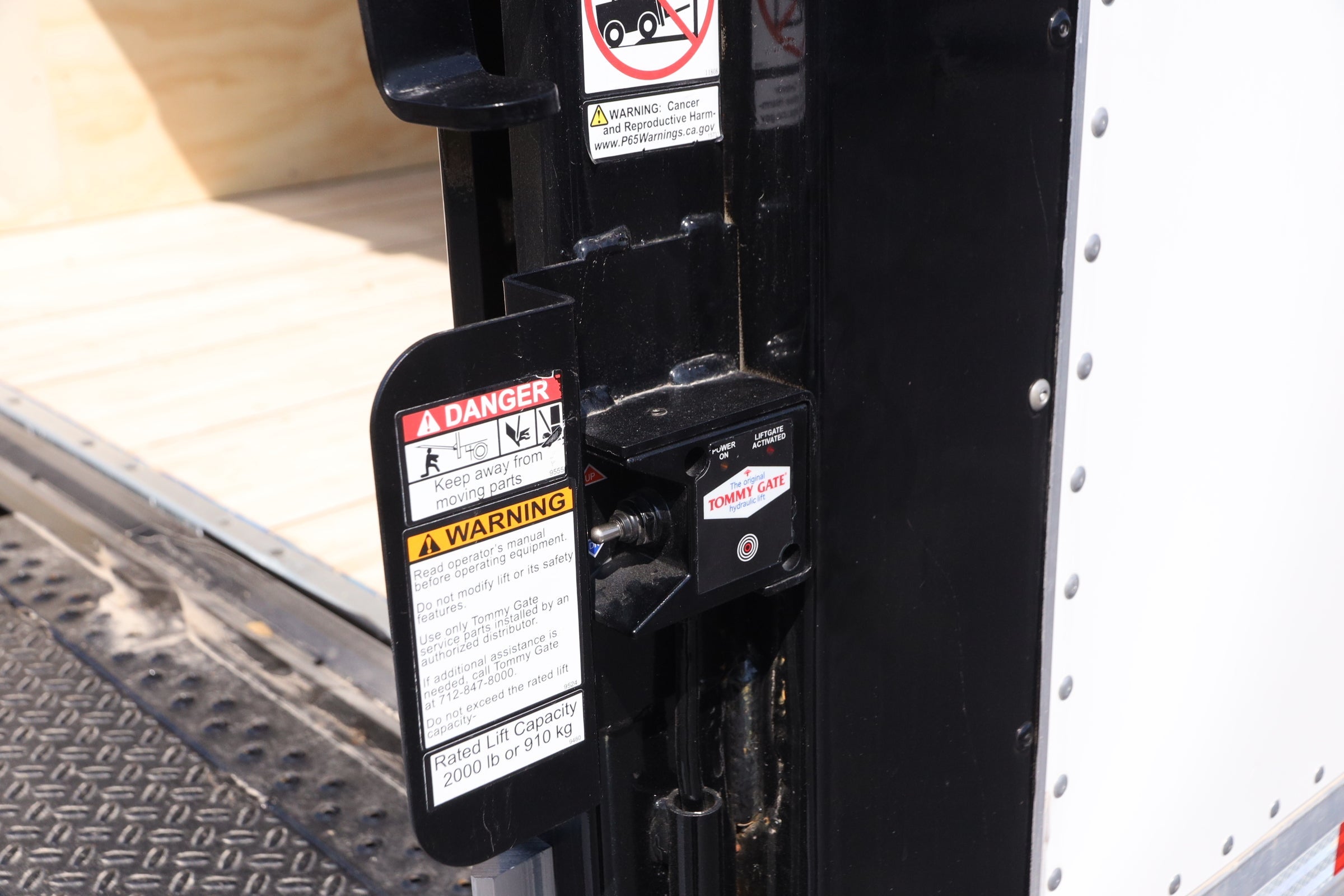 2024 Ford Econoline Cutaway E-350 SRW