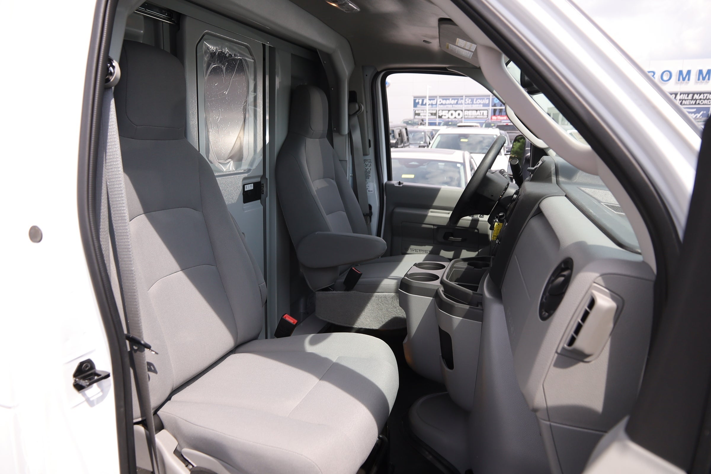 2026 Ford E-350SD Base Cutaway