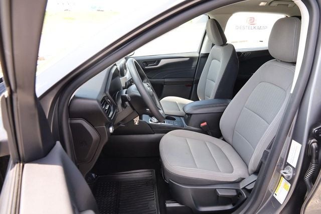 2022 Ford Escape S