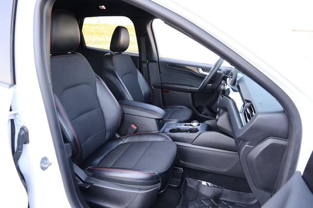 2023 Ford Escape Hybrid ST-Line